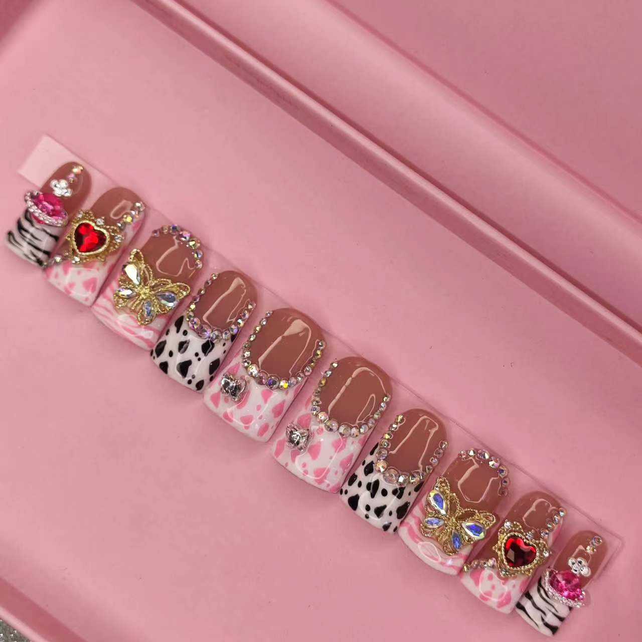 S113--Fashional duck shape nails--Missunails
