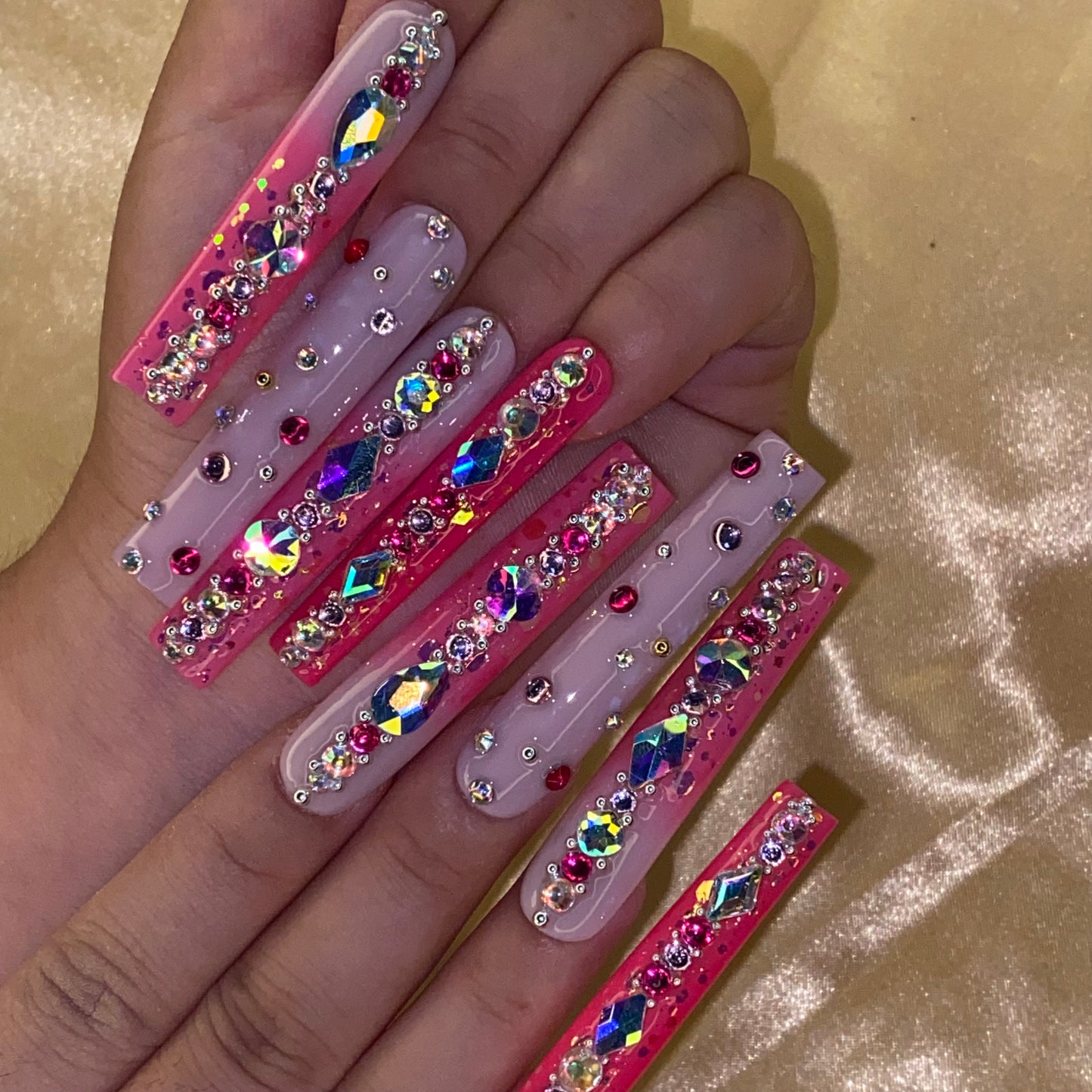 S114--shinning pink handmade customize acrylic press on nails--Missunails