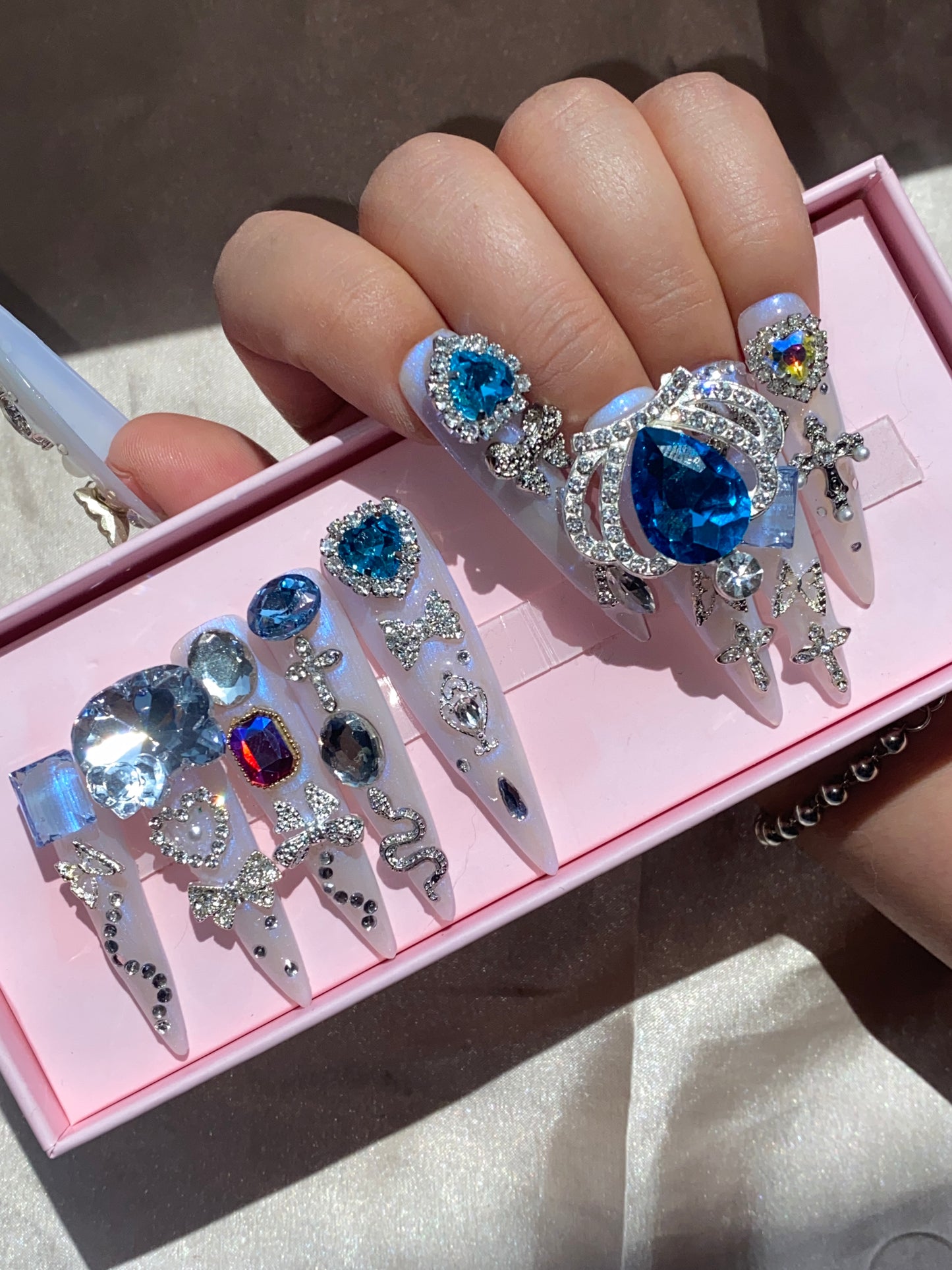 stiletto shape luxurious sets-- handmade customize acrylic press on nails--Missunail